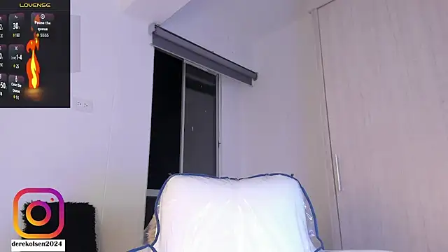 Snapshot of DerekOlsen chatting on May 25, 2026, 12:16 am DerekOlsen online show from May 25, 2026, 12:16 am