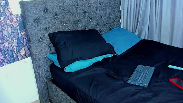 Snapshot of dominic_smith_ chatting on January 22, 2025, 2:37 am dominic smith online show from January 22, 2025, 2:37 am