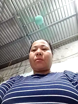 Snapshot of Queen_18200 chatting on March 25, 2026, 10:38 pm Queen 18200 online show from March 25, 2026, 10:38 pm