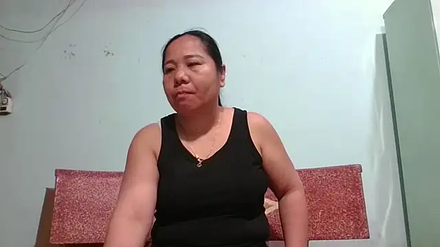 Snapshot of Queen_18200 chatting on March 26, 2026, 10:26 pm Queen 18200 online show from March 26, 2026, 10:26 pm