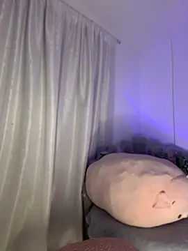 Snapshot of Tsuki-moon chatting on July 23, 2026, 3:04 am Tsuki-moon online show from July 23, 2026, 3:04 am