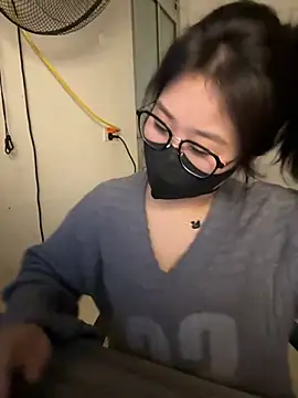 Jenni nana online show from December 11, 2024, 3:24 am