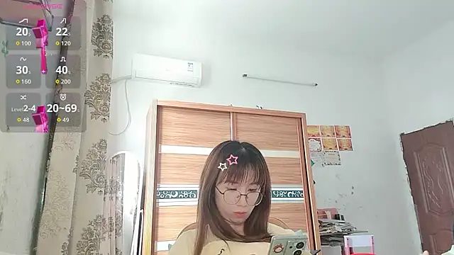 Lili 666 online show from June 11, 2026, 2:33 am