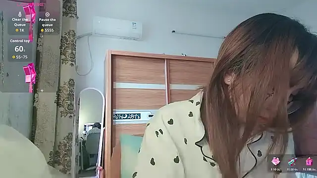 Lili 666 online show from June 16, 2026, 2:58 am