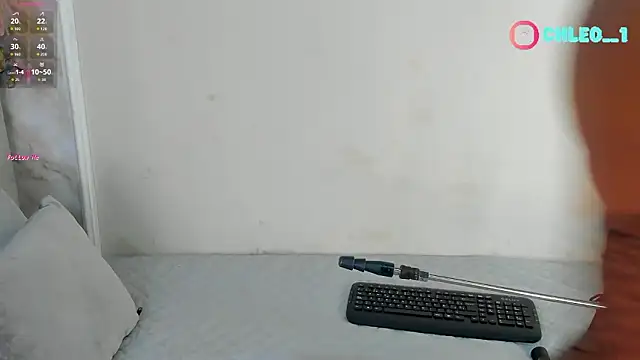 Chleo   online show from March 25, 2026, 1:39 pm