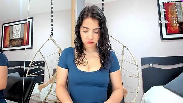 Miranda doll  online show from February 7, 2026, 12:20 pm