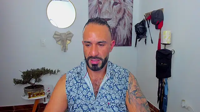 Snapshot of mr_maik chatting on January 17, 2025, 3:00 pm mr maik online show from January 17, 2025, 3:00 pm