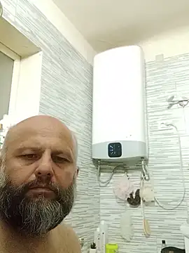 AlexandruCsaba online show from May 18, 2026, 9:09 pm