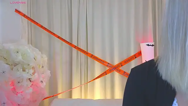 Snapshot of JessRosen chatting on October 31, 2025, 3:29 am JessRosen online show from October 31, 2025, 3:29 am