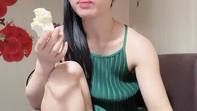 Snapshot of LinhChi_9x chatting on May 2, 2026, 1:21 am LinhChi 9x online show from May 2, 2026, 1:21 am