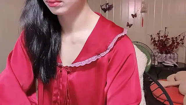 Snapshot of LinhChi_9x chatting on July 10, 2026, 12:37 am LinhChi 9x online show from July 10, 2026, 12:37 am