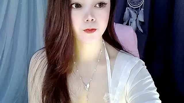zhiyao99 online show from December 23, 2024, 5:28 am