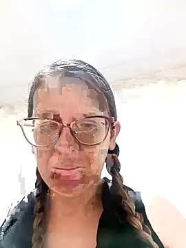 Snapshot of miss_hanna07 chatting on April 19, 2026, 3:33 pm miss hanna07 online show from April 19, 2026, 3:33 pm