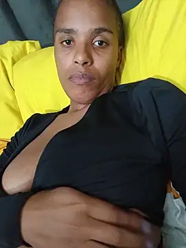 Snapshot of SexySlenderLexy chatting on June 17, 2026, 7:33 am SexySlenderLexy online show from June 17, 2026, 7:33 am
