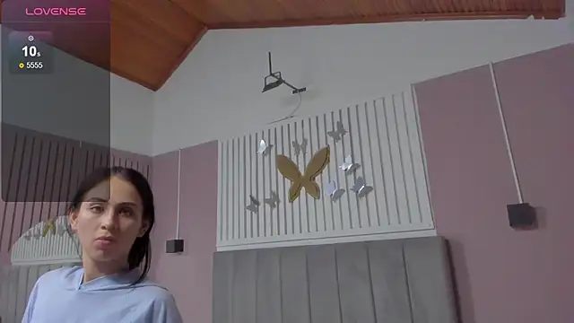 diosa cristal online show from December 18, 2025, 4:07 am