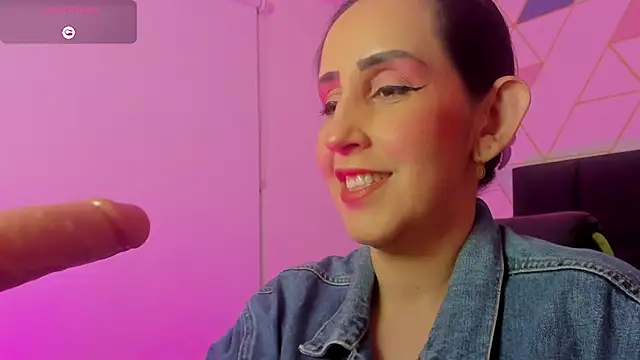 Snapshot of jadde13_ chatting on November 6, 2025, 8:54 pm jadde13 online show from November 6, 2025, 8:54 pm