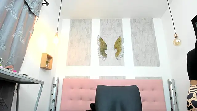 ciara connor online show from March 25, 2026, 4:18 am