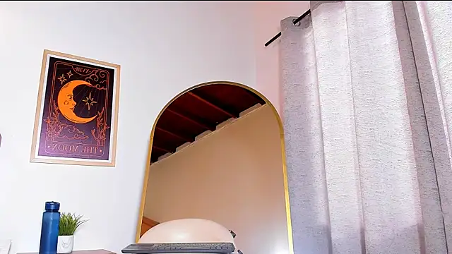 Snapshot of sky_caroline chatting on September 29, 2025, 9:08 pm sky caroline online show from September 29, 2025, 9:08 pm