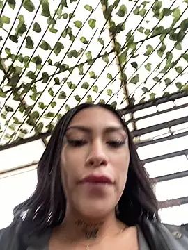 Snapshot of Effy_Bonny chatting on February 11, 2025, 8:52 pm Effy Bonny online show from February 11, 2025, 8:52 pm