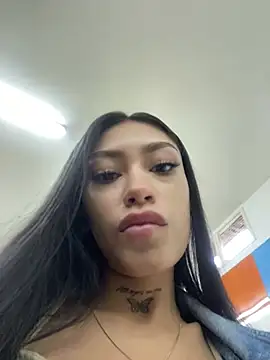 Snapshot of Effy_Bonny chatting on February 17, 2025, 9:19 pm Effy Bonny online show from February 17, 2025, 9:19 pm