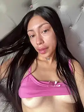 Snapshot of Effy_Bonny chatting on February 26, 2025, 5:50 pm Effy Bonny online show from February 26, 2025, 5:50 pm