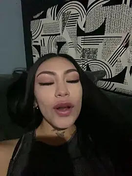 Snapshot of Effy_Bonny chatting on March 19, 2025, 8:00 pm Effy Bonny online show from March 19, 2025, 8:00 pm