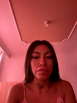 Snapshot of Effy_Bonny chatting on September 22, 2025, 2:52 pm Effy Bonny online show from September 22, 2025, 2:52 pm