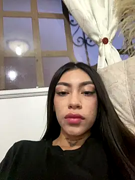 Snapshot of Effy_Bonny chatting on October 1, 2025, 10:49 pm Effy Bonny online show from October 1, 2025, 10:49 pm