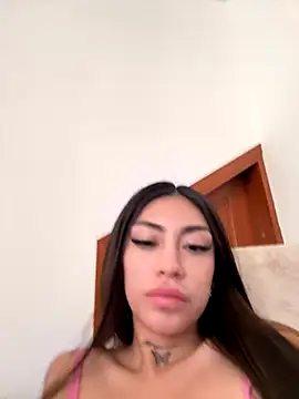 Effy Bonny online show from November 6, 2025, 4:30 pm