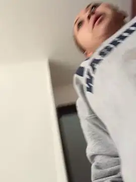 Joseph and Amy  online show from December 5, 2024, 4:34 pm