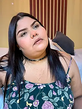 Snapshot of _Shara_Handal_ chatting on December 1, 2024, 8:53 pm Shara Handal online show from December 1, 2024, 8:53 pm