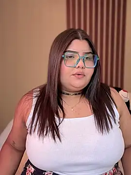 Snapshot of _Shara_Handal_ chatting on March 13, 2025, 1:50 pm Shara Handal online show from March 13, 2025, 1:50 pm