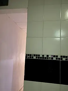  Shara Handal  online show from January 15, 2026, 8:52 am