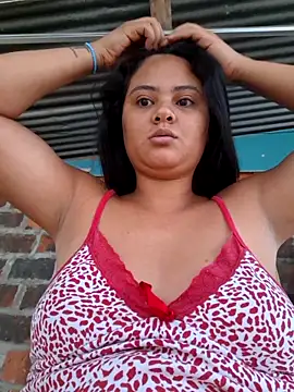 sexy-latin10 online show from October 8, 2025, 10:46 am