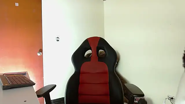 Snapshot of mistress_aryya chatting on December 5, 2024, 10:12 pm mistress aryya online show from December 5, 2024, 10:12 pm