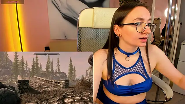 ShiroHeby online show from February 9, 2025, 6:26 pm