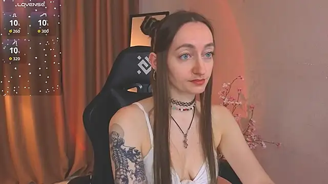 ShiroHeby online show from March 3, 2026, 12:11 pm