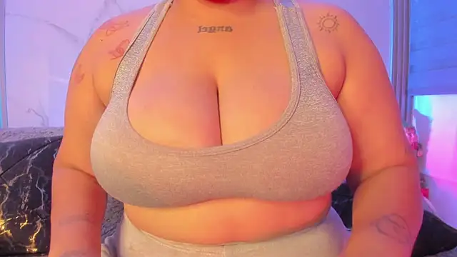 dayan silva  online show from February 21, 2026, 12:00 am