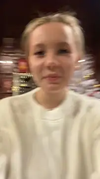 Snapshot of AliceMorr chatting on December 28, 2024, 7:22 am AliceMorr online show from December 28, 2024, 7:22 am