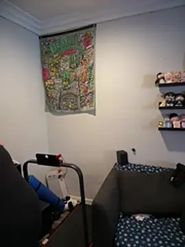 ThicBunz online show from February 9, 2026, 2:21 pm