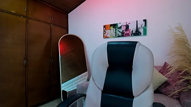 Alheli 16 online show from March 13, 2026, 12:23 pm