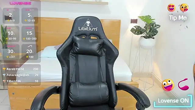 aixa 15 online show from February 10, 2025, 5:41 pm