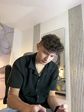 Nathan Bluee online show from September 9, 2025, 11:43 am