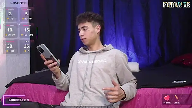 Snapshot of sexybat_twink chatting on September 15, 2025, 8:31 pm sexybat twink online show from September 15, 2025, 8:31 pm