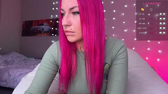 Snapshot of Tanya_Acid chatting on July 10, 2026, 4:39 am Tanya Acid online show from July 10, 2026, 4:39 am