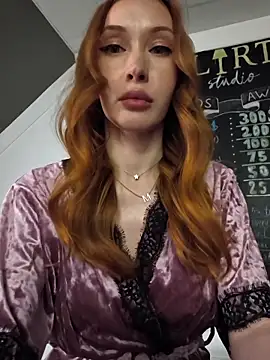 Snapshot of MayaSolar chatting on February 7, 2026, 9:51 pm MayaSolar online show from February 7, 2026, 9:51 pm