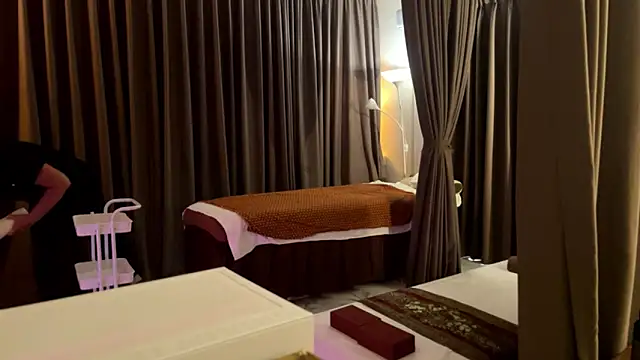 chih515 online show from December 23, 2025, 6:22 am