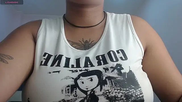 Snapshot of april_bunnyy chatting on May 27, 2026, 2:03 pm april bunnyy online show from May 27, 2026, 2:03 pm
