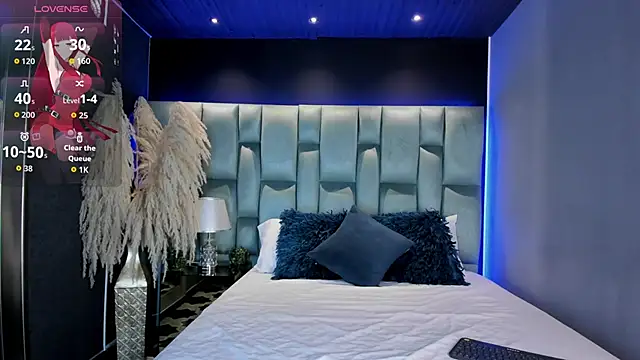 Larabrooks online show from October 6, 2025, 7:22 pm