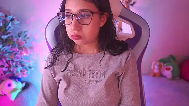 Sunny flower  online show from February 17, 2026, 1:02 am